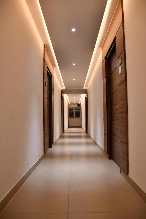 Adhikrishna Arcade Hotel Erode Kültér fotó