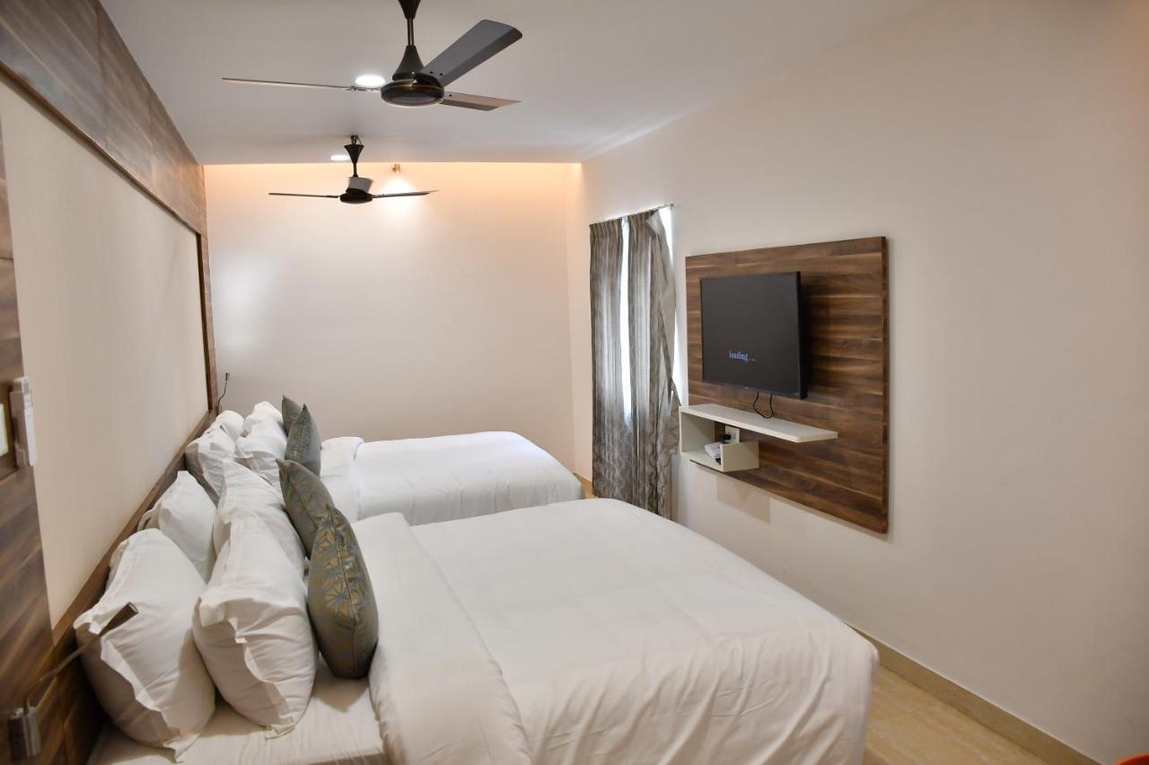 Adhikrishna Arcade Hotel Erode Kültér fotó